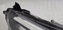 Laden Sie das Bild in den Galerie-Viewer, Frontscheinwerfer Toyota Hilux VIII LED Rechts Scheinwerfer Headlight SCH6294041365rr