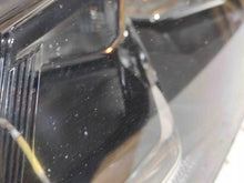 Laden Sie das Bild in den Galerie-Viewer, Frontscheinwerfer VW Caddy II 2K1941015B Ein Stück (Rechts oder Links) Headlight SCH8405162140bm