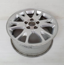 Laden Sie das Bild in den Galerie-Viewer, 1x Alufelge 16 Zoll 7.0&quot; 5x108 49ET 30748333, 30639359 Volvo S60 V70 V50