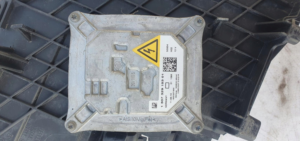 Frontscheinwerfer Renault Megane III 260100021R Xenon Rechts Headlight SCH7587710543sj