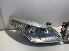 Load image into Gallery viewer, Frontscheinwerfer Renault Megane III 260607449R 260100017R Rechts oder Links SCH6740236059mm