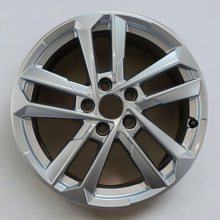 Load image into Gallery viewer, 1x Alufelge 17 Zoll 6.5&quot; 5x112 43ET Glanz Silber 8Y0601025L Audi A3 Rim Wheel