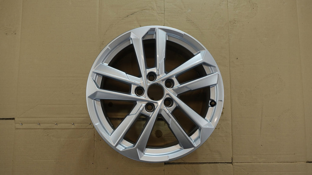 1x Alufelge 17 Zoll 6.5" 5x112 43ET Glanz Silber 8Y0601025L Audi A3 Rim Wheel