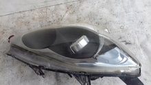 Laden Sie das Bild in den Galerie-Viewer, Frontscheinwerfer Honda Civic VII 33100S5TG61 NRA05 Rechts Headlight