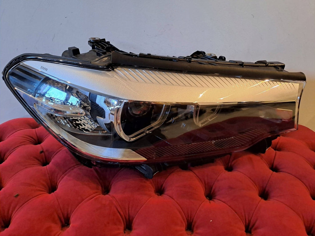 Frontscheinwerfer BMW 5 G31 G30 10393060008 EBG917Z8492836 Rechts Headlight SCH2170467401so