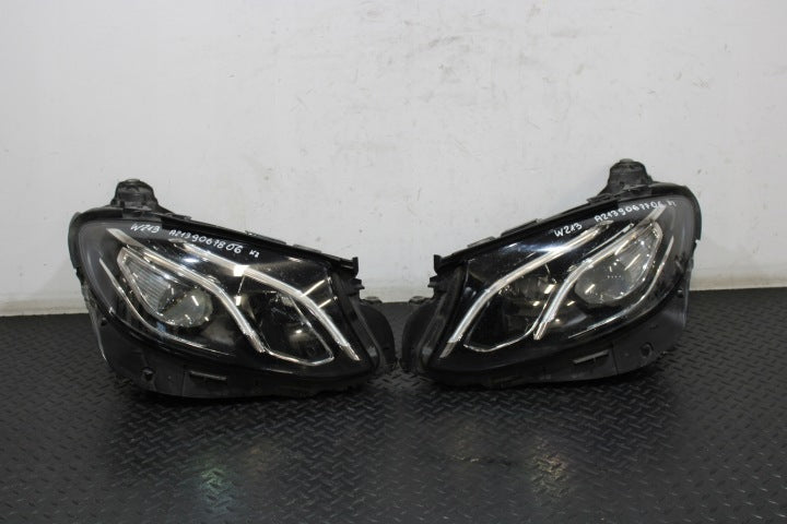Frontscheinwerfer Mercedes-Benz W213 A2139067806 LED Ein Satz Headlight SCH8990701299og