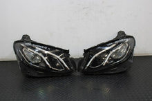 Load image into Gallery viewer, Frontscheinwerfer Mercedes-Benz W213 A2139067806 LED Ein Satz Headlight SCH8990701299og