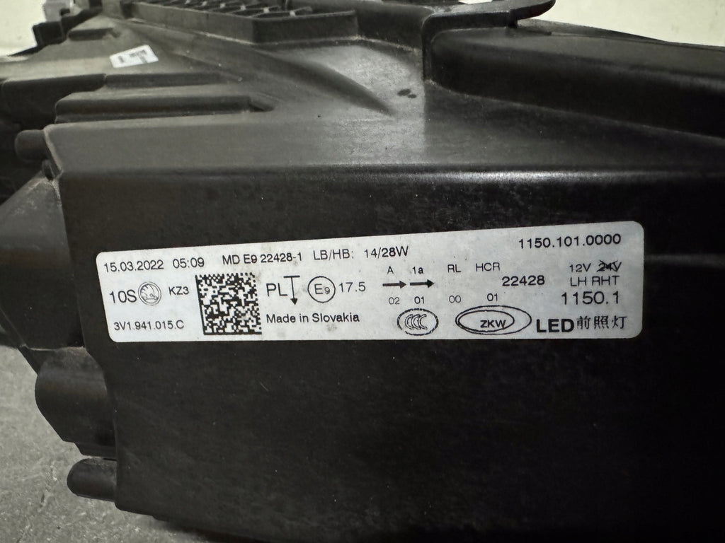 Frontscheinwerfer Skoda Superb III 3V1941015C Full LED Links Headlight