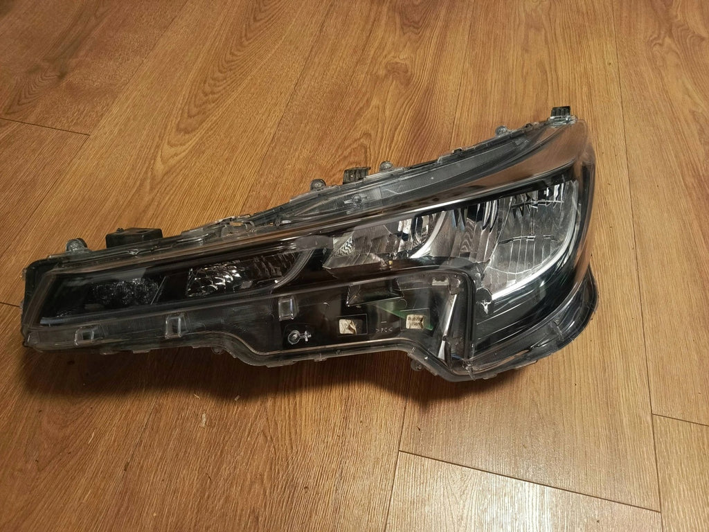 Frontscheinwerfer Toyota Corolla 90154118 2408202300 Rechts oder Links