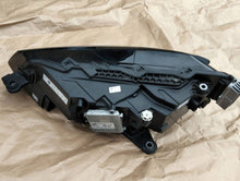 Laden Sie das Bild in den Galerie-Viewer, Frontscheinwerfer Skoda Superb 3V1941016 Rechts Scheinwerfer Headlight SCH3004680458pp