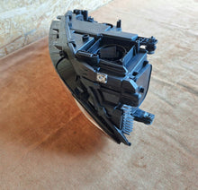 Laden Sie das Bild in den Galerie-Viewer, Frontscheinwerfer VW Touran 5TB941082B LED Rechts Scheinwerfer Headlight