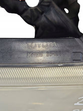 Laden Sie das Bild in den Galerie-Viewer, Frontscheinwerfer Toyota Avensis 9922680008 Rechts Scheinwerfer Headlight SCH5808394442zg
