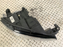 Laden Sie das Bild in den Galerie-Viewer, Frontscheinwerfer VW T-Roc T Roc 2GA941036AF Rechts Scheinwerfer Headlight SCH8437996003za
