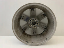 Laden Sie das Bild in den Galerie-Viewer, 1x Alufelge 17 Zoll 7.5" 5x112 45ET Glanz Silber 8E0601025J Audi A4 B6 B7 FEL2896640372do
