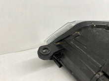 Laden Sie das Bild in den Galerie-Viewer, Frontscheinwerfer Skoda Superb III 3V1941016A Xenon Rechts Headlight