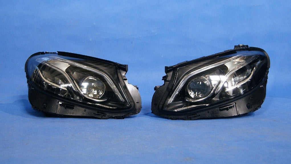 Frontscheinwerfer Mercedes-Benz A238 LED Rechts Scheinwerfer Headlight