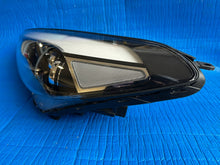Laden Sie das Bild in den Galerie-Viewer, Frontscheinwerfer Hyundai Tucson 92101-D7200 Links Scheinwerfer Headlight SCH2275494217vv
