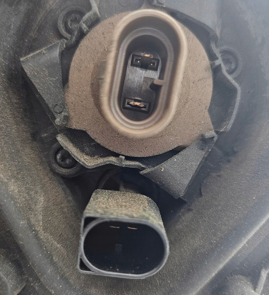 Frontscheinwerfer Mercedes-Benz W211 Xenon Links Scheinwerfer Headlight SCH4912068452ki