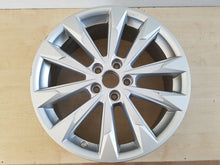 Load image into Gallery viewer, 1x Alufelge 18 Zoll 7.0&quot; 5x112 43ET Glanz Silber 83A601025G Audi Q3 Rim Wheel