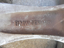 Laden Sie das Bild in den Galerie-Viewer, 1x Alufelge 18 Zoll 8.0&quot; 5x120 49ET Glanz Silber 6775635 BMW 1 E81 E87 Rim Wheel