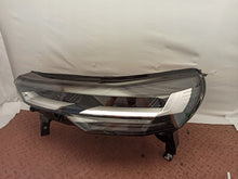Load image into Gallery viewer, Frontscheinwerfer Renault Captur II 260604753R Full LED Links Headlight SCH8510683110fa