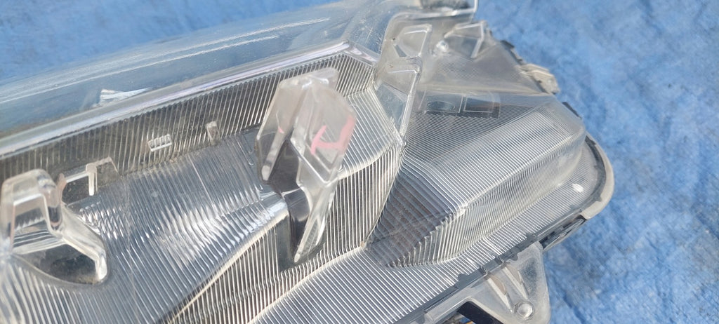 Frontscheinwerfer Toyota RAV4119 Rechts Scheinwerfer Headlight SCH1584306731wz