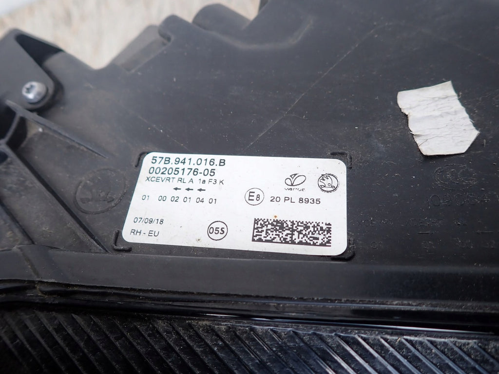 Frontscheinwerfer Skoda Karoq Nu7 57B941016B Full LED Rechts Headlight SCH9060954196te