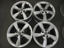 Laden Sie das Bild in den Galerie-Viewer, 4x Alufelge 17 Zoll 7.5" 5x112 37ET Glanz Silber Audi Rim Wheel FEL8577663336pc