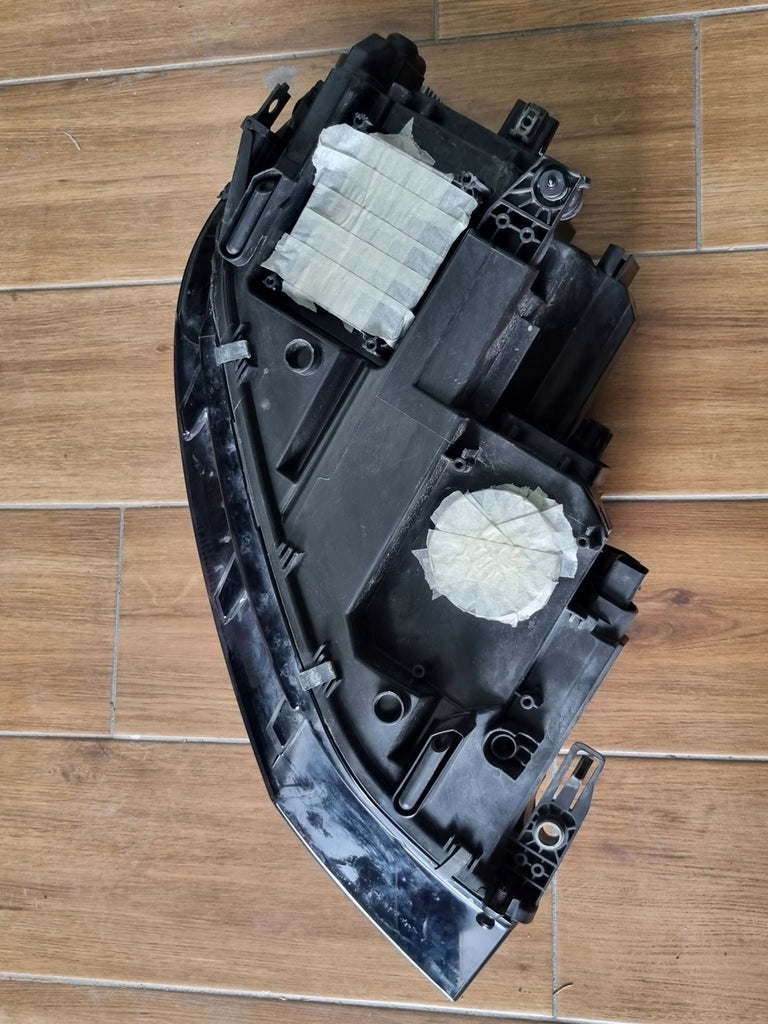 Frontscheinwerfer VW Touran 5H19410035 300474909 LED Links Headlight SCH5740313490au