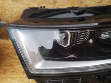 Laden Sie das Bild in den Galerie-Viewer, Frontscheinwerfer Ford FK7B-13W030-CG FK7B-13W029-CG Ein Satz Headlight SCH7385427792br