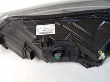 Laden Sie das Bild in den Galerie-Viewer, Frontscheinwerfer Skoda Superb III 3V1941016B Xenon Rechts Headlight