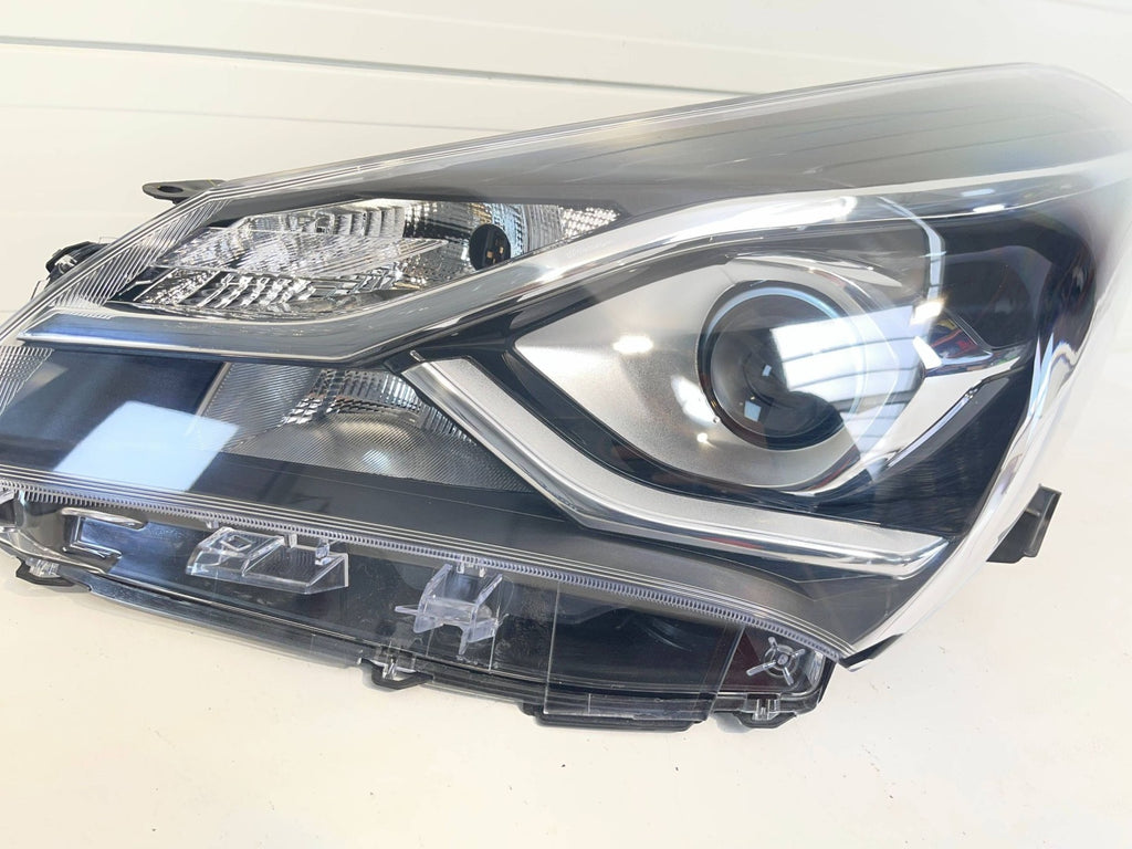 Frontscheinwerfer Toyota Yaris 21211BZLM Links Scheinwerfer Headlight SCH8617375534eq