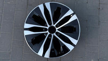 Laden Sie das Bild in den Galerie-Viewer, 1x Alufelge 18 Zoll 8.5" 5x112 52ET A2064015200 Mercedes-Benz C-Class Rim Wheel FEL3042075557lp