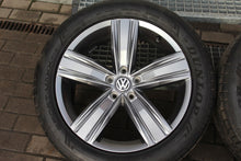 Laden Sie das Bild in den Galerie-Viewer, 4x Alufelge 19 Zoll 7.0&quot; 5x112 43ET Glanz Graphit 5NN601025 Mg Tiguan Allspace