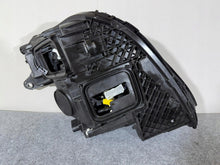 Laden Sie das Bild in den Galerie-Viewer, Frontscheinwerfer Mercedes-Benz W213 A2139069608KZ LED Rechts Headlight SCH9661287384ur