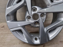 Load image into Gallery viewer, 1x Alufelge 15 Zoll 6.0" 4x100 48ET Glanz Silber 52910-K7100 Hyundai I10 I20 FEL1394508324gc