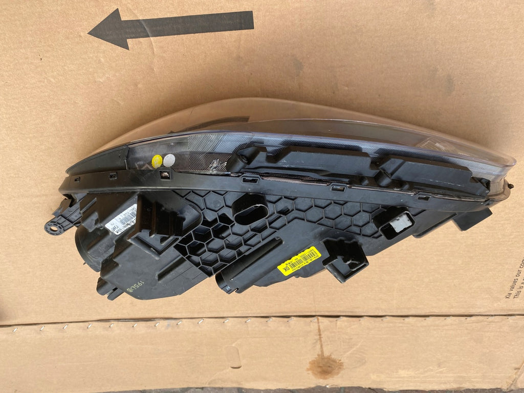 Frontscheinwerfer Hyundai I30 III 92102-G4060 Rechts Scheinwerfer Headlight