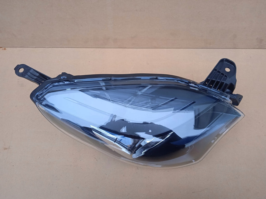 Frontscheinwerfer Renault Twingo II 260104611R Rechts Scheinwerfer Headlight