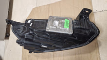Load image into Gallery viewer, Frontscheinwerfer Ford Focus JX7B-13E015-CE Links Scheinwerfer Headlight SCH9269612637hx