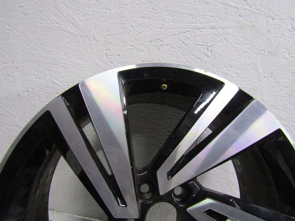 1x Alufelge 18 Zoll 7.0" 39ET 2GM601025H VW T-Cross Rim Wheel FEL6265310580fq