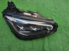 Laden Sie das Bild in den Galerie-Viewer, Frontscheinwerfer Mercedes-Benz W213 A2139067609 Full LED Rechts Headlight SCH1853048410th