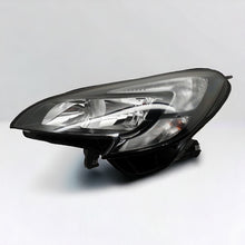 Laden Sie das Bild in den Galerie-Viewer, Frontscheinwerfer Opel Corsa E 13381335 Halogen Links Scheinwerfer Headlight