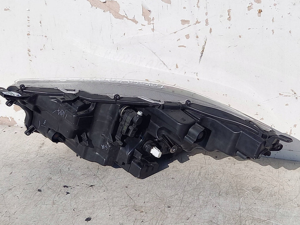 Frontscheinwerfer Toyota 4 Yaris CQA841 Rechts Scheinwerfer Headlight SCH8742785049oi