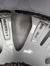 Load image into Gallery viewer, 1x Alufelge 17 Zoll 7.0" 5x120 55ET Glanz Silber 7LA601025A VW Multivan FEL1471657883nn