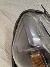 Load image into Gallery viewer, Frontscheinwerfer Ford Ranger Rechts Scheinwerfer Headlight