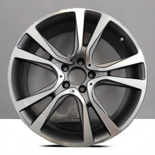 Laden Sie das Bild in den Galerie-Viewer, 1x Alufelge 19 Zoll 8.0&quot; 5x112 44ET A2074011902 Mercedes-Benz Rim Wheel