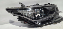 Laden Sie das Bild in den Galerie-Viewer, Frontscheinwerfer Toyota Auris 8111002K30 Rechts Scheinwerfer Headlight SCH7962757243pw