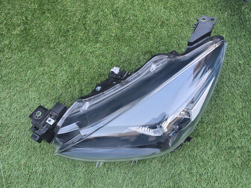 Frontscheinwerfer Mazda II D43N-51040 Links Scheinwerfer Headlight SCH7149047536mn