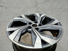 Laden Sie das Bild in den Galerie-Viewer, 1x Alufelge 18 Zoll 7.0" 5x114.3 35ET Glanz Graphit 403005075R Mg Koleos Captur FEL5766260853ph