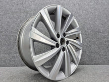 Laden Sie das Bild in den Galerie-Viewer, 1x Alufelge 18 Zoll 7.5&quot; 5x112 48ET 5E3601025H Skoda Octavia Iv Rim Wheel